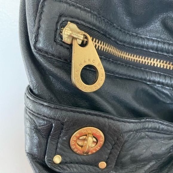 MARC BY MARC JACOBS Black Totally Turnlock Faridah Hobo Shoulder Bag - Picture 9 of 16